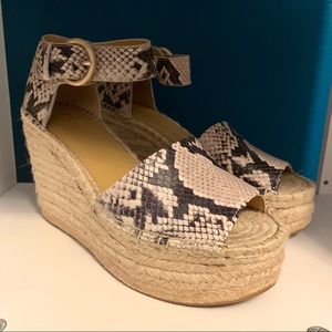 Platform Marc Fisher Snakeskin Wedges